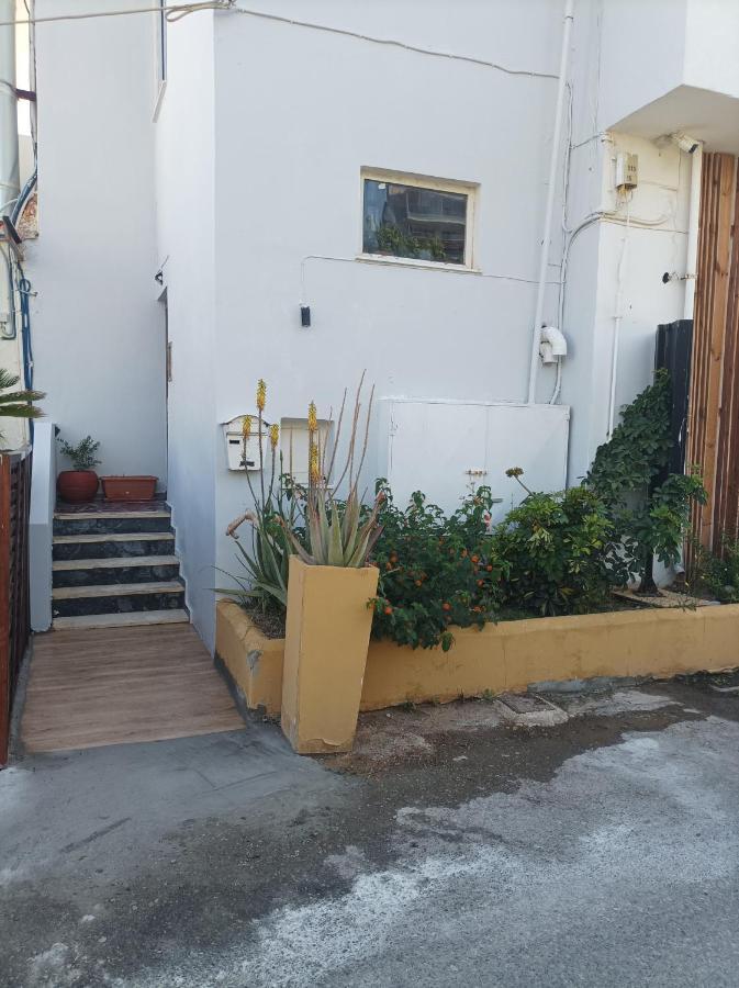 Beachfront Apartment Rethymno  ภายนอก รูปภาพ